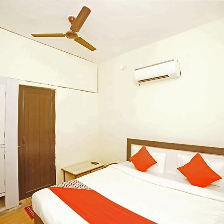 Hotel O Paras Guest House & Restaurant Haldwāni 外观 照片