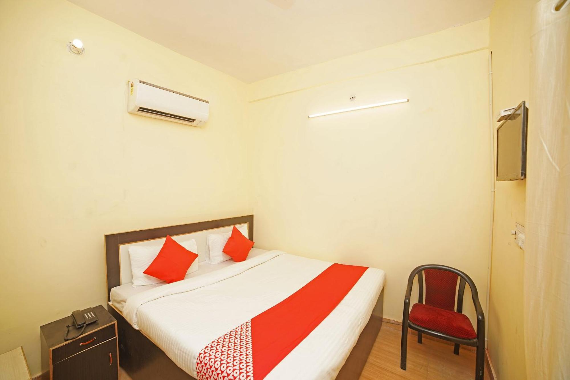 Hotel O Paras Guest House & Restaurant Haldwāni 外观 照片