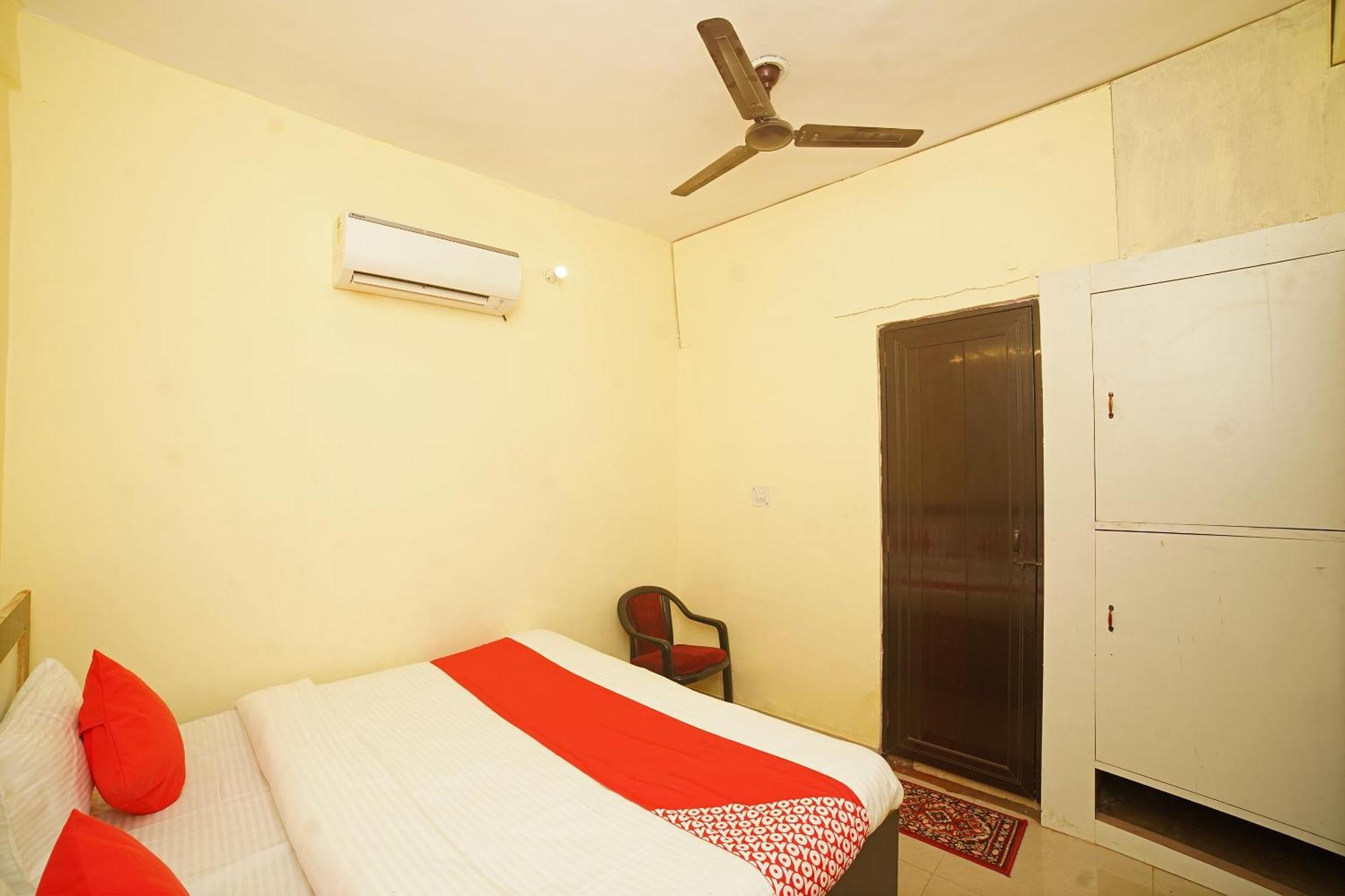 Hotel O Paras Guest House & Restaurant Haldwāni 外观 照片